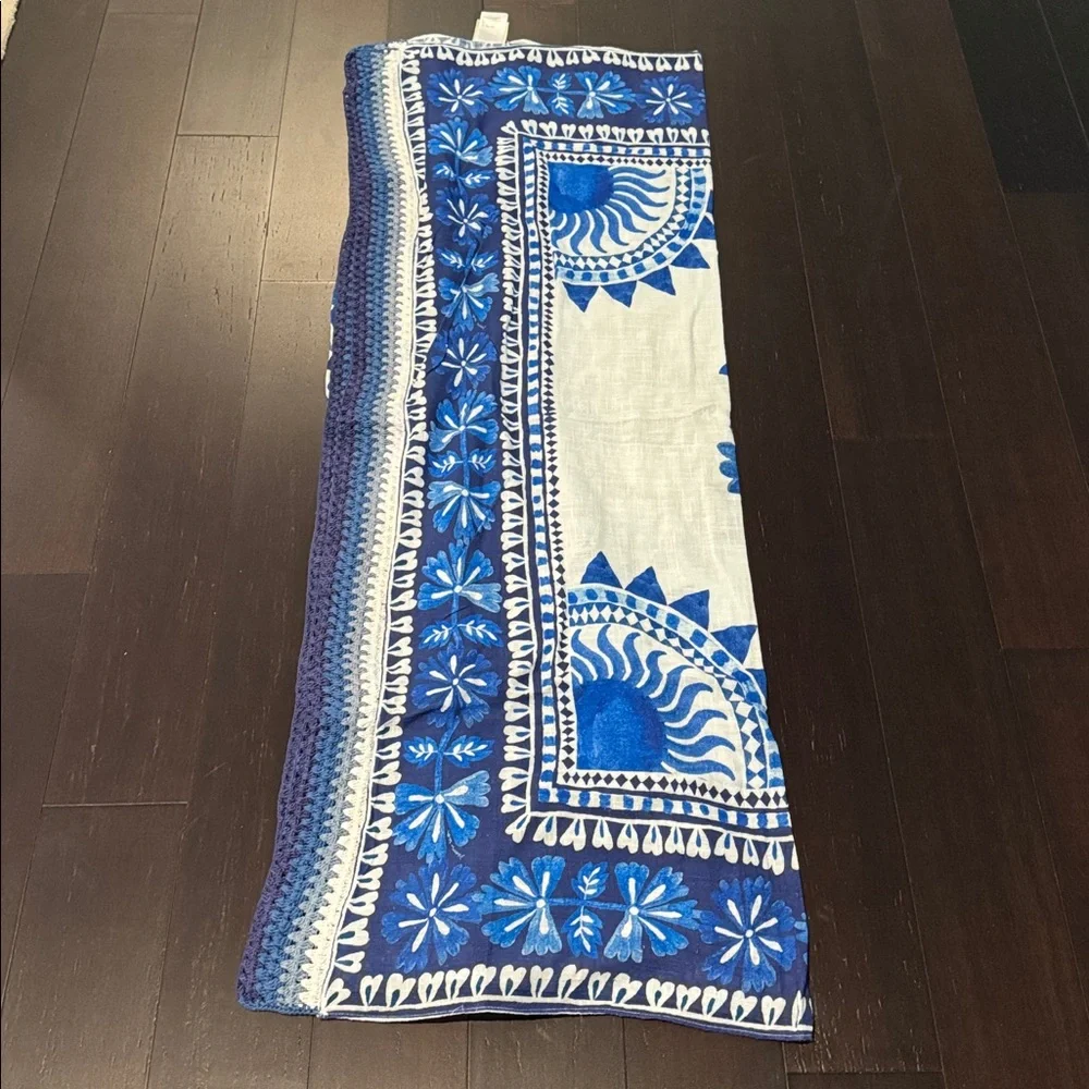 FARM RioFlora Tapestry Sarong and Wrap With Blue and White Boho Print - Picture 3 of 3